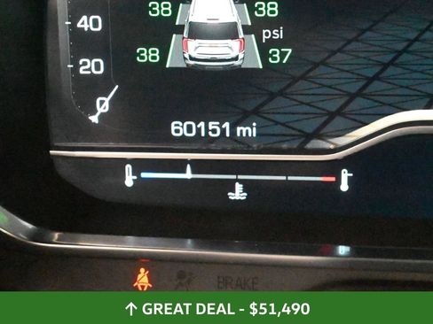 Used 2023 GMC Yukon XL SLT image 39