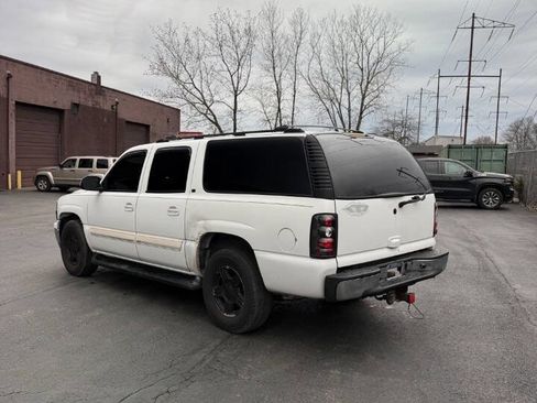 Used 2004 Chevrolet Suburban LT w/ Preferred Equipment Group AWD/4WD image 7