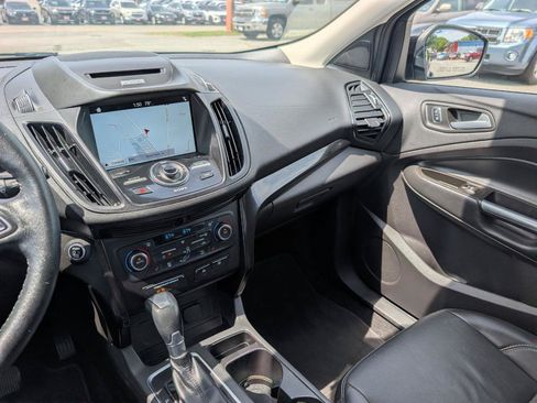 Used 2017 Ford Escape Titanium AWD/4WD image 24