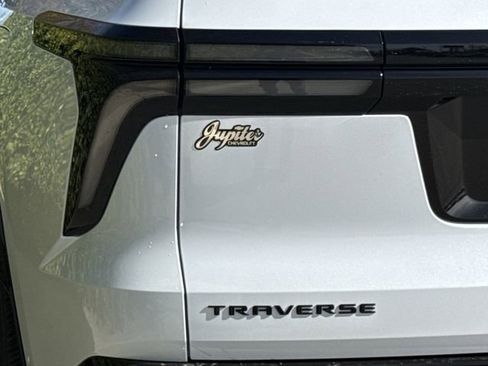 New 2026 Chevrolet Traverse RS image 6