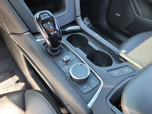 Certified 2025 Cadillac XT6 Premium Luxury AWD/4WD image 20