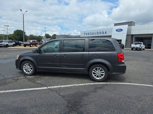 Used 2016 Dodge Grand Caravan SXT FWD image 6