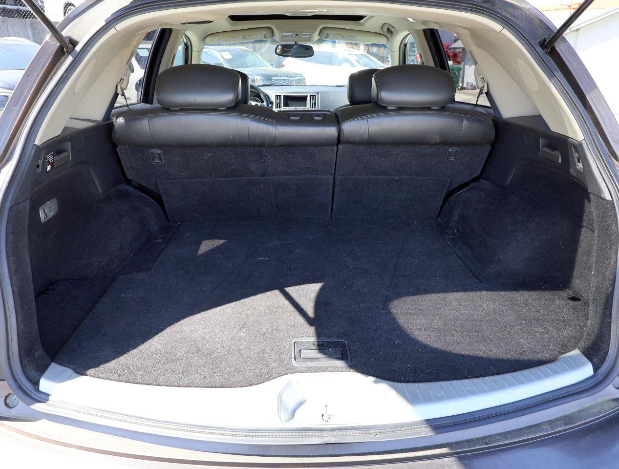 Used 2004 INFINITI FX35 2WD w/ Touring Pkg image 6