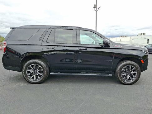 Used 2022 Chevrolet Tahoe Z71 w/ Luxury Package image 8