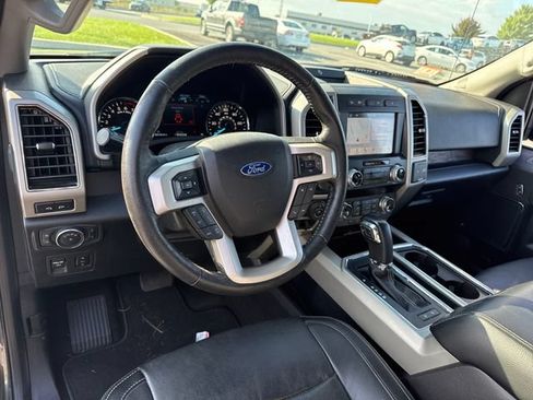 Used 2019 Ford F150 Lariat w/ Equipment Group 502A Luxury AWD/4WD image 17