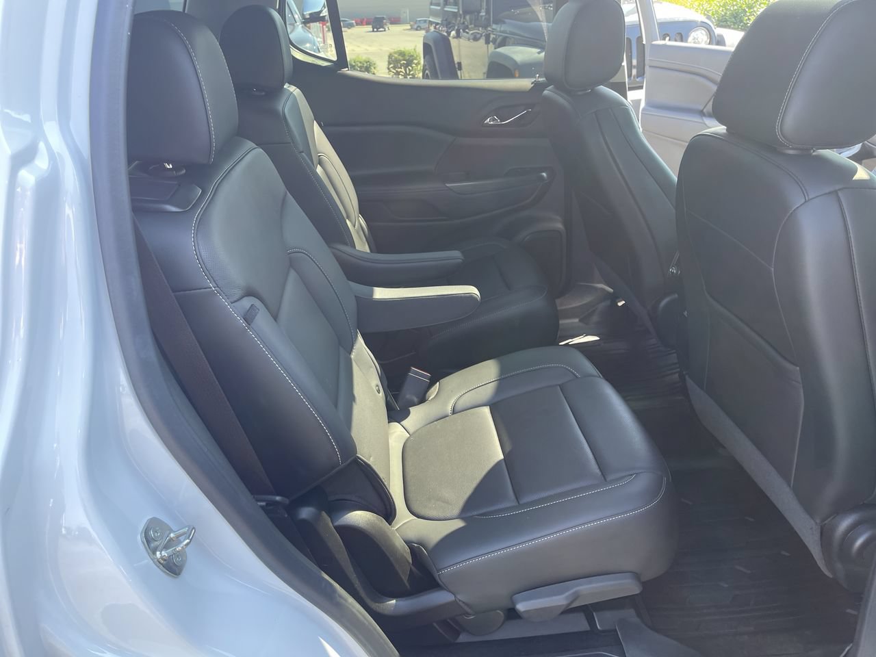 Used 2023 GMC Acadia SLT w/ Elevation Edition AWD/4WD image 28