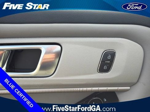 Used 2025 Ford Explorer Active w/ Active Comfort Package RWD image 15