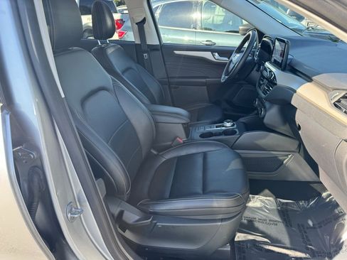Used 2022 Ford Escape SEL image 22