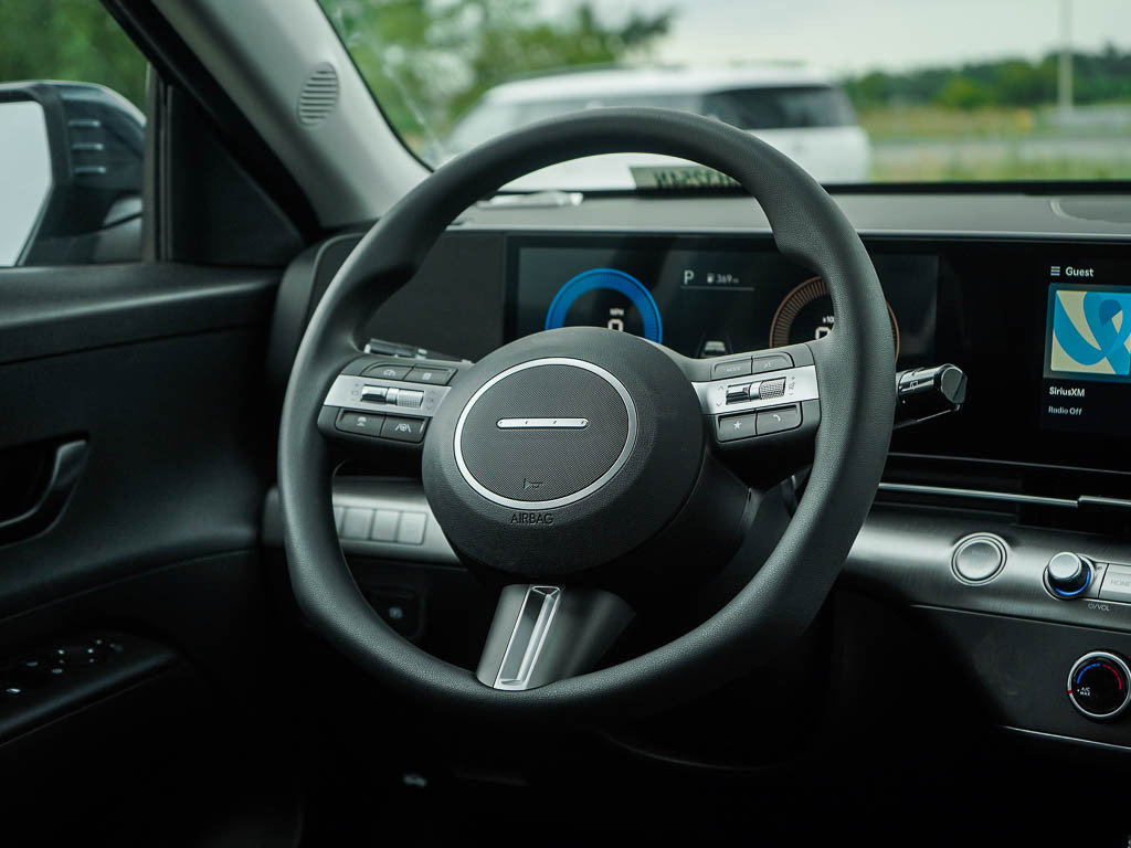 New 2027 Hyundai Kona SE AWD/4WD image 15