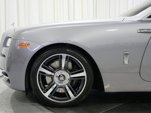 Used 2015 Rolls-Royce Wraith image 10