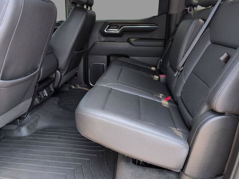 Used 2024 GMC Sierra 1500 SLT AWD/4WD image 36