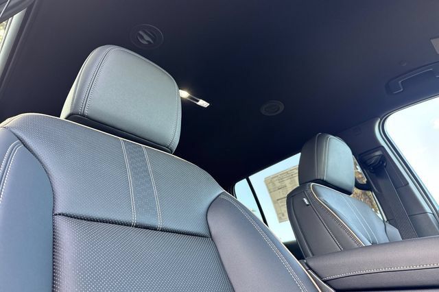 New 2026 Chevrolet Traverse High Country AWD/4WD image 25