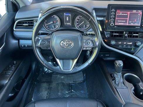 Used 2021 Toyota Camry SE FWD image 14