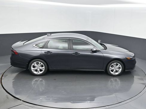 Used 2025 Honda Accord LX image 13