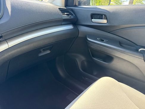 Used 2016 Honda CR-V SE image 17