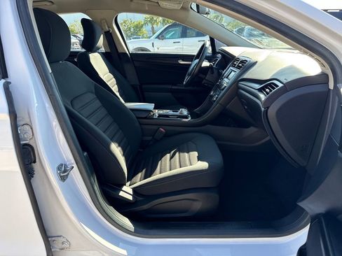 Used 2018 Ford Fusion S w/ Equipment Group 101A image 22