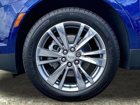 Used 2025 Cadillac XT5 Premium Luxury FWD image 34