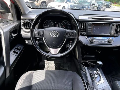 Used 2016 Toyota RAV4 XLE FWD image 6