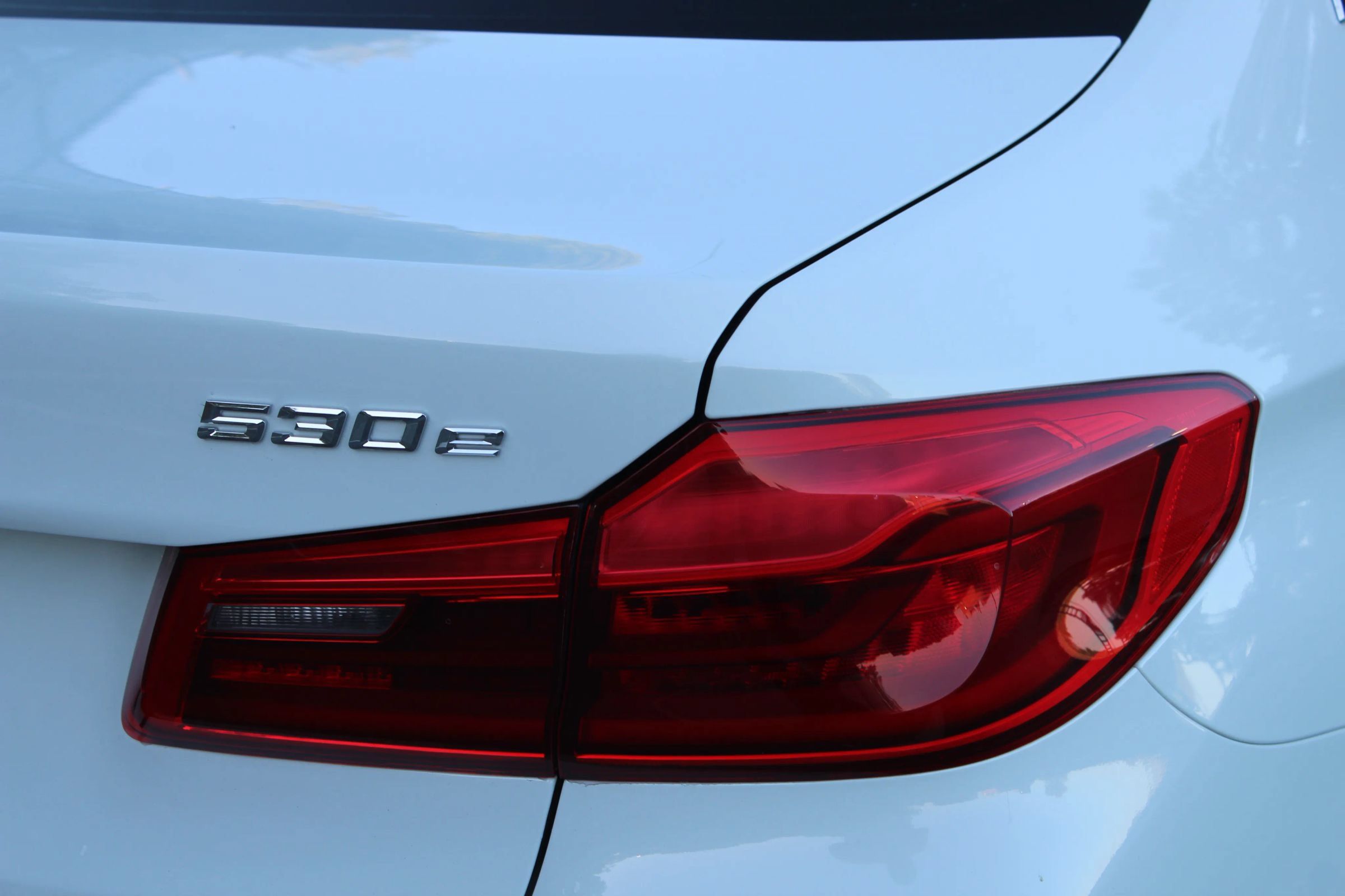 Used 2019 BMW 530e xDrive AWD/4WD image 43