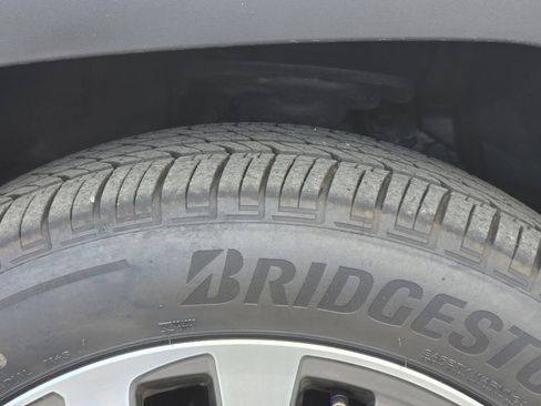 Certified 2025 Subaru Forester Touring w/ Protection Package AWD/4WD image 31