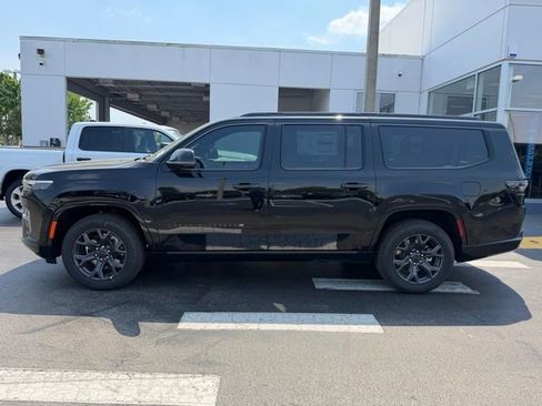 New 2026 Jeep Grand Wagoneer L Limited AWD/4WD image 8