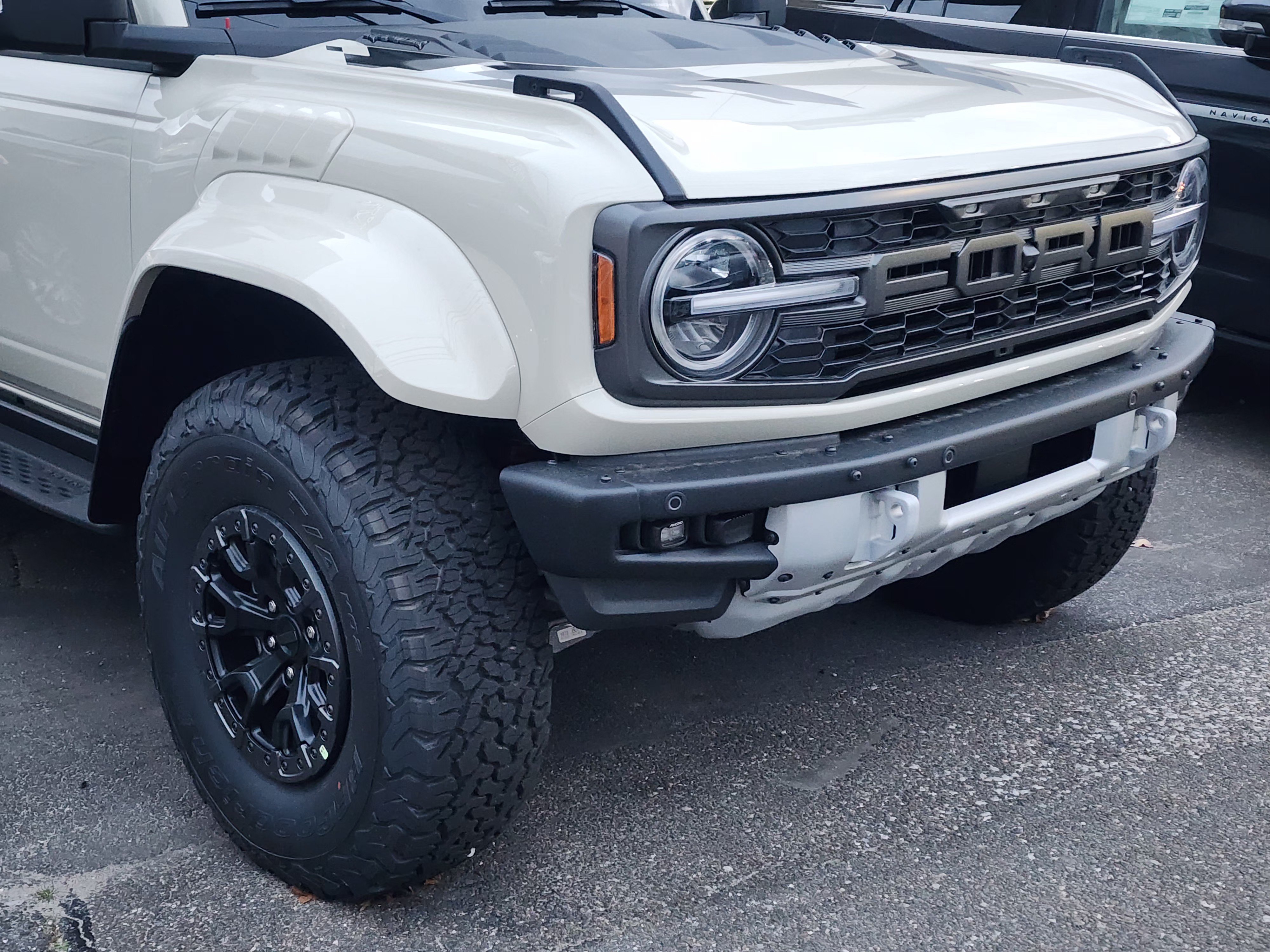 New 2025 Ford Bronco Raptor AWD/4WD image 2