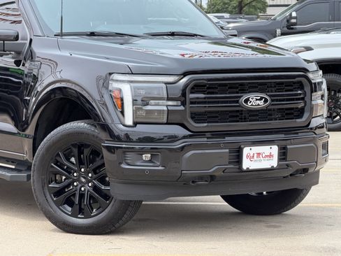Used 2025 Ford F150 Lariat w/ Equipment Group 502A High AWD/4WD image 2