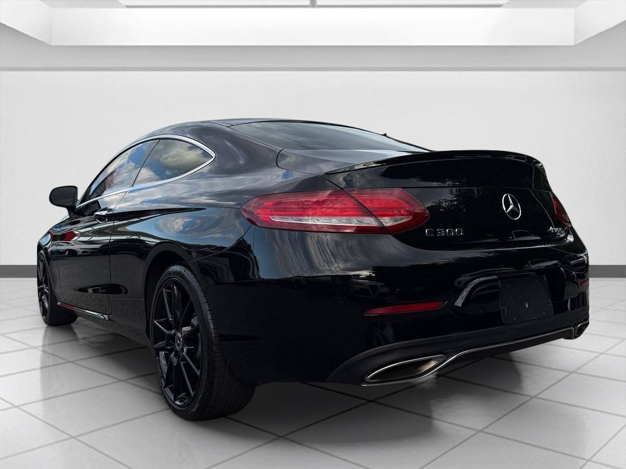 Used 2018 Mercedes-Benz C 300 4MATIC Coupe image 3