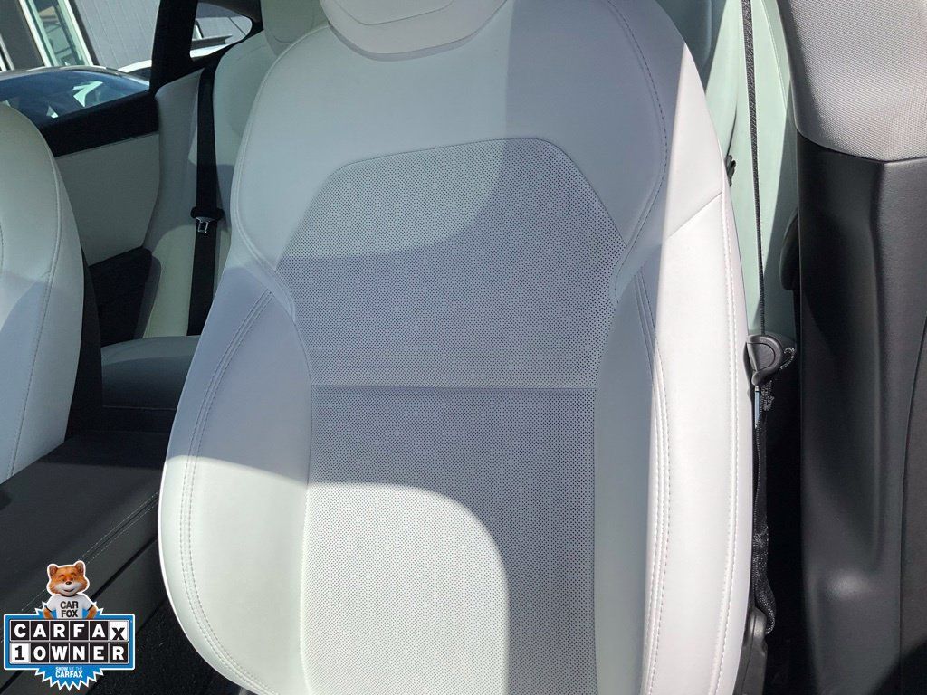 Used 2024 Tesla Model 3 Long Range RWD image 17