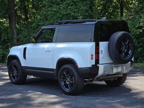 Used 2023 Land Rover Defender 90 S AWD/4WD image 4