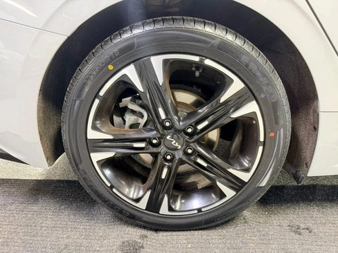 Used 2022 Kia K5 GT-Line w/ GT-Line Awd Premium Package image 17