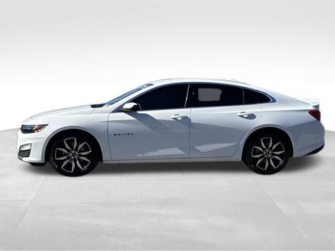 Certified 2022 Chevrolet Malibu RS image 2