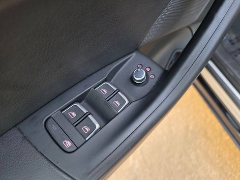 Used 2018 Audi Q3 2.0T Premium FWD image 19