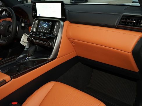 Used 2026 Lexus LX 700h Ultra Luxury image 11