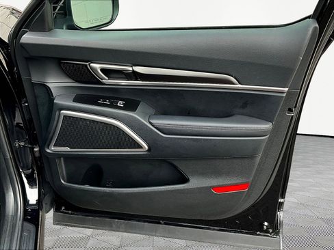 Certified 2024 Kia Telluride S w/ S Sunroof Package FWD image 29