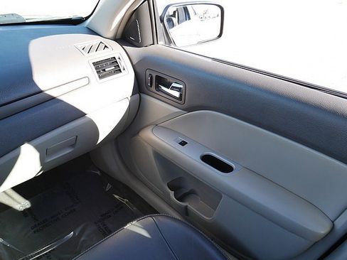 Used 2010 Mercury Milan Hybrid image 24