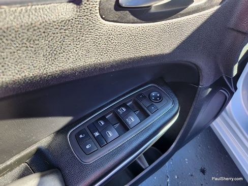 Used 2023 Chrysler 300 S w/ Comfort Group image 23