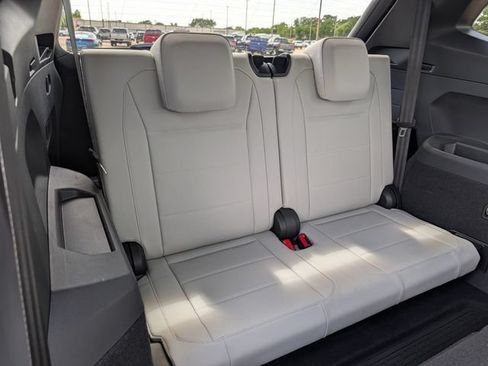 Used 2021 Volkswagen Tiguan SE R-Line FWD image 28
