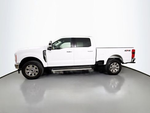 Used 2023 Ford F250 Lariat w/ Chrome Package image 4