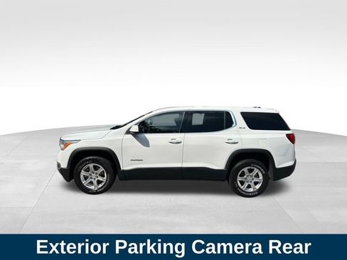 Used 2017 GMC Acadia SLE image 2