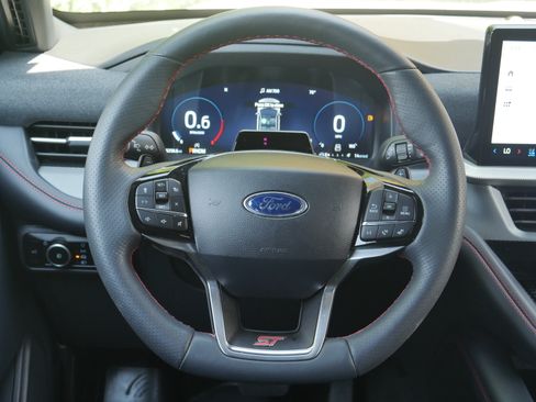Certified 2025 Ford Explorer ST AWD/4WD image 7