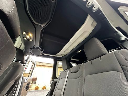 Used 2021 Jeep Wrangler Unlimited Sport image 36