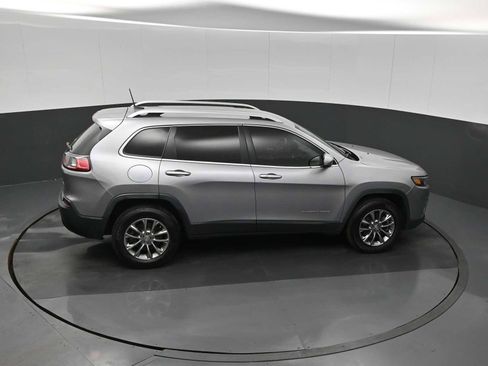 Used 2019 Jeep Cherokee Latitude Plus w/ Comfort/Convenience Group image 26