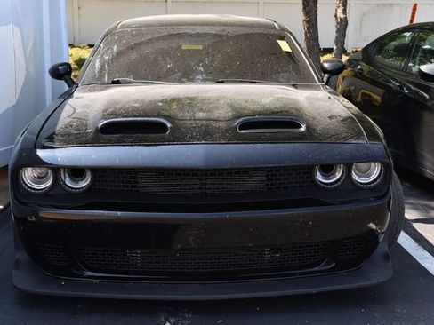 Used 2017 Dodge Challenger R/T RWD image 3