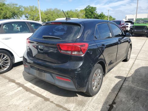 Used 2018 Kia Rio LX image 3