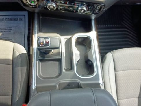 Used 2024 GMC Sierra 1500 Elevation RWD image 3