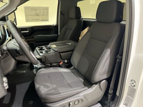 New 2026 GMC Sierra 3500 SLE w/ SLE Convenience Package AWD/4WD image 17