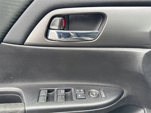 Used 2015 Honda Accord LX image 18