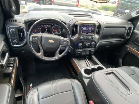 Used 2020 Chevrolet Silverado 2500 High Country w/ Technology Package AWD/4WD image 15
