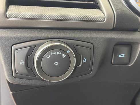 Certified 2020 Ford Fusion SE image 25